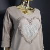 Sweter w serce cekiny - obrazek 2