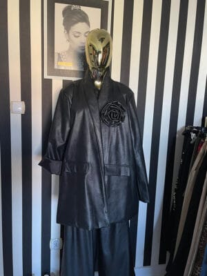 Marynarka eko skórka z różą Czarna