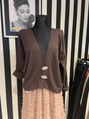 Sweterek brązowy kaszmirowy z broszką rozmiar Uniwersalny