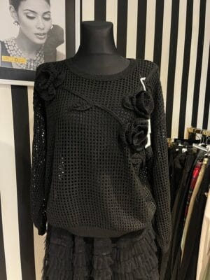 Sweterek ażurowy czarny z kwiatami 3D rozmiar Uniwersalny