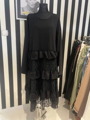 Sukienka czarna z falbankami i koronką rozmiar Uniwersalny