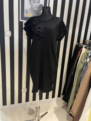 Sukienka prążkowana w kwiaty rozmiar Uniwersalny