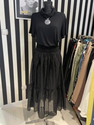 Spódnica czarna z falbanami rozmiar Uniwersalny