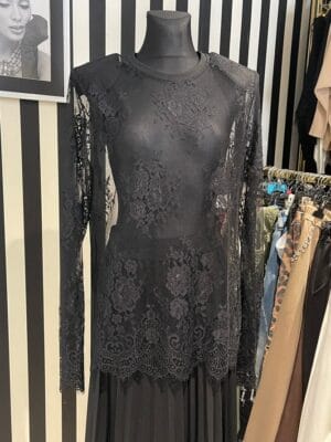 Bluzka Koronkowa czarna rozmiar Uniwersalny